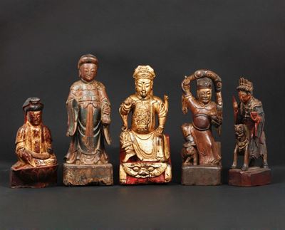 Cinque Figure di Dignitari Scolpite in Legno Laccato e Dorato, Cina del Sud, XIX Secolo