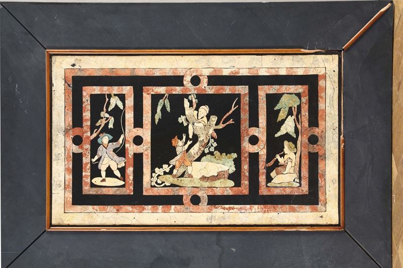 Piano in scagliola decorato con scene di genere, XIX secolo  - Asta Antiquariato - Cambi Casa d'Aste