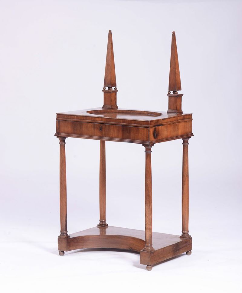 Toelette lastronata, XIX secolo  - Asta Antiquariato - II - Cambi Casa d'Aste