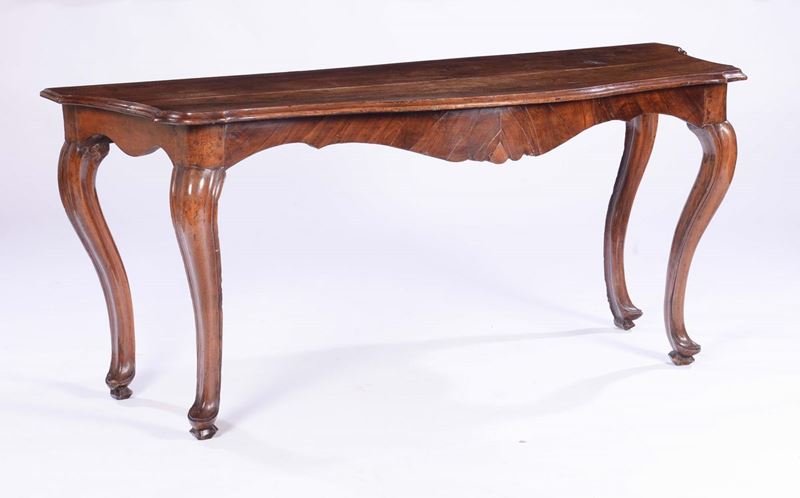 Grande console in noce, XVIII secolo  - Asta Antiquariato - II - Cambi Casa d'Aste