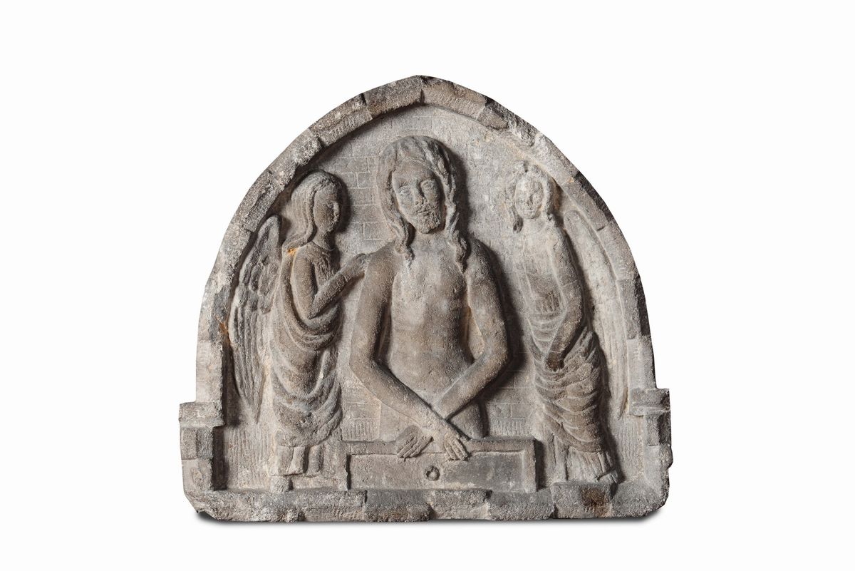 Due Rilievi in Pietra D'istria Raffiguranti Madonna con Bambino e Cristo Risorto. Arte Veneziana ...