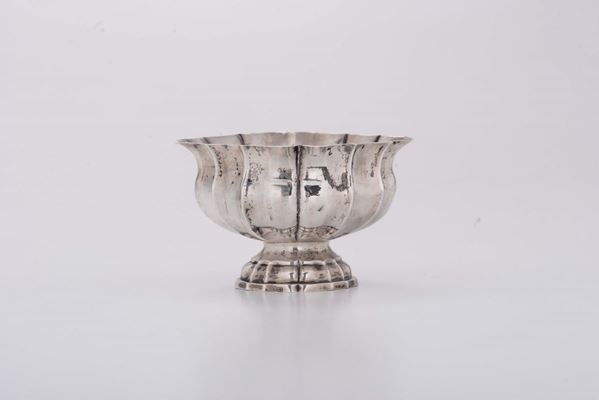 A sugar bowl in embossed and chiselled silver, Venice, second half of the 18th century, silversmith's mark GGS within a rectangle and initials A.F.V.