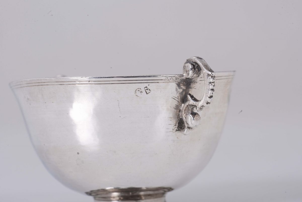 Coppetta Potoria in Lastra D'argento Tornita, Tirata a Martello e Incisa, Roma 1642 - 1656, Bollo...