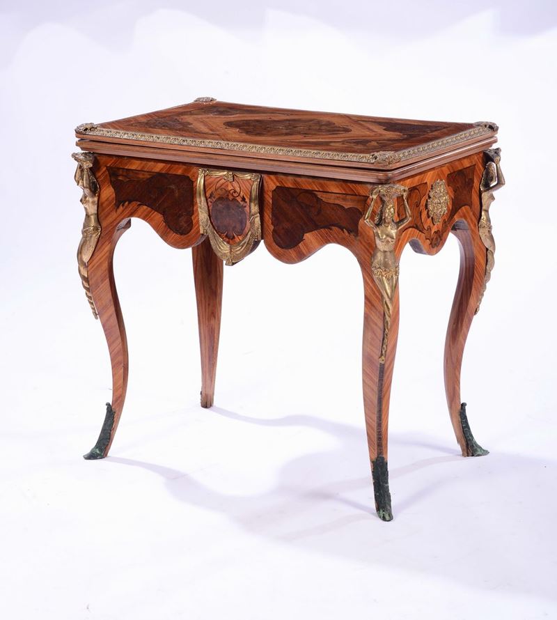 Tavolino da gioco in stile Napoleone III lastronato ed intarsiato, XIX secolo  - Auction Fine art - II - Cambi Casa d'Aste
