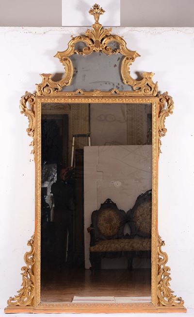 Grande Specchiera in Legno Intagliato e Dorato in Stile Veneziano, XVIII Secolo