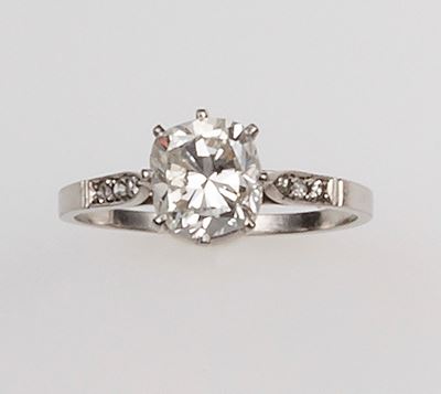 Anello con Diamante Taglio Cuscino Modificato di Ct 1,55 Circa