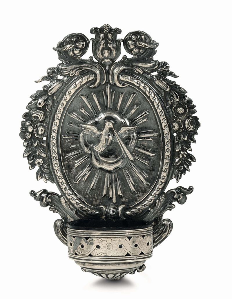 Acquasantiera in argento sbalzato e cesellato, vetro, Genova, seconda metà XVIII secolo  - Asta Argenti da Collezione - Cambi Casa d'Aste