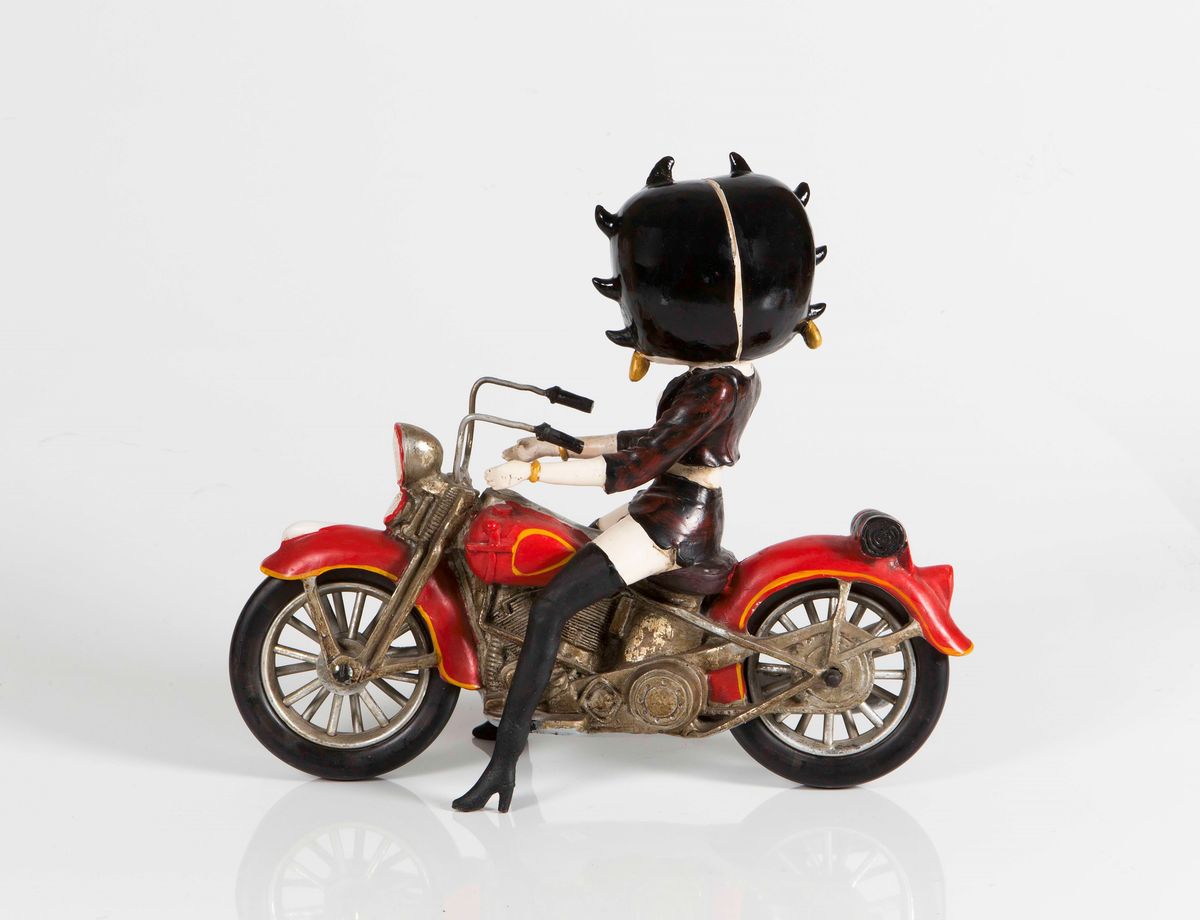 Betty Boop in Moto