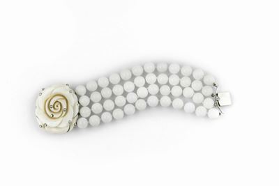 Bracciale Composto da Quattro Fili di Cacholong