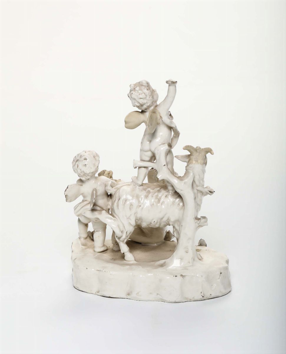 Gruppo in Porcellana Bianca con Putti e Capretta, XIX-XX Secolo