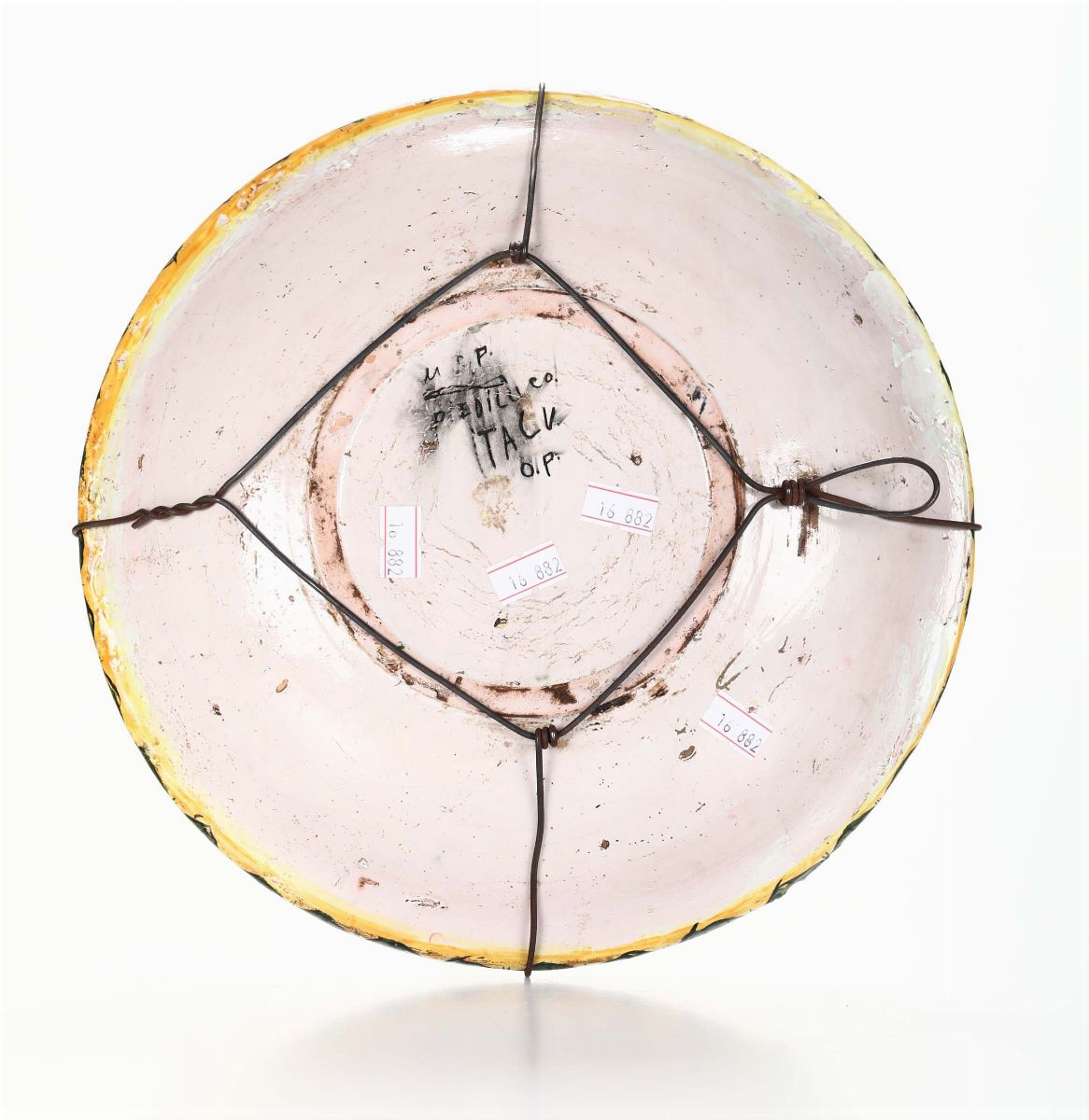 Piatto in Maiolica con Stemma, XX Secolo