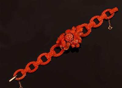 Bracciale a Fascia in Corallo Inciso