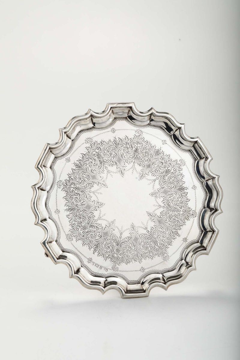 Salver in argento di forma circolare con bordo mistilineo, Bimingham 1904  - Asta Antiquariato - II - Cambi Casa d'Aste
