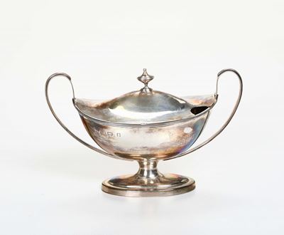 Salsiera in Argento Fuso, Sbalzato e Inciso, Birmingham 1901