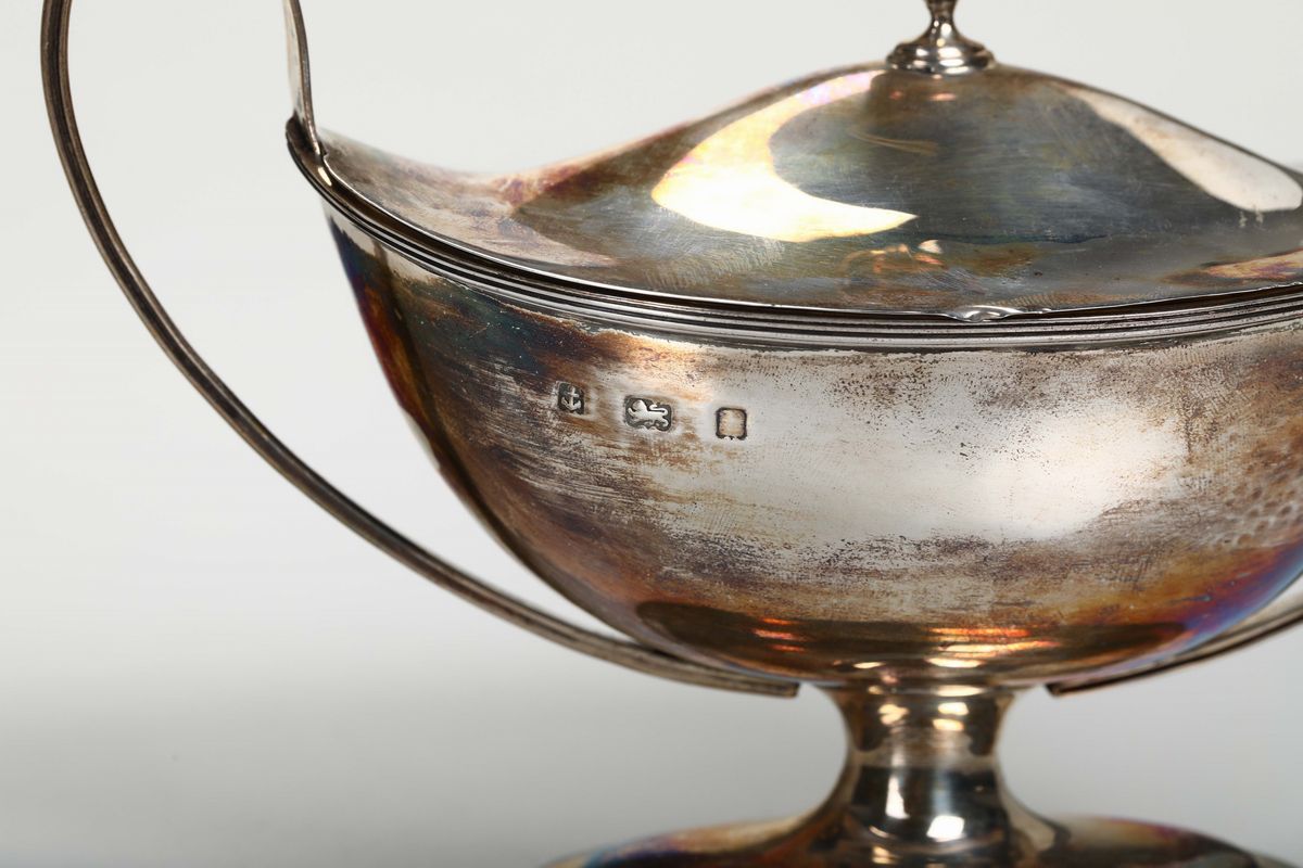 Salsiera in Argento Fuso, Sbalzato e Inciso, Birmingham 1901