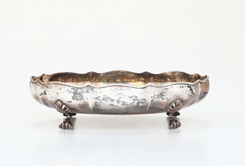 Vaschetta in argento con corpo bacellato e bordo sagomato, Italia XX secolo  - Asta Antiquariato - II - Cambi Casa d'Aste