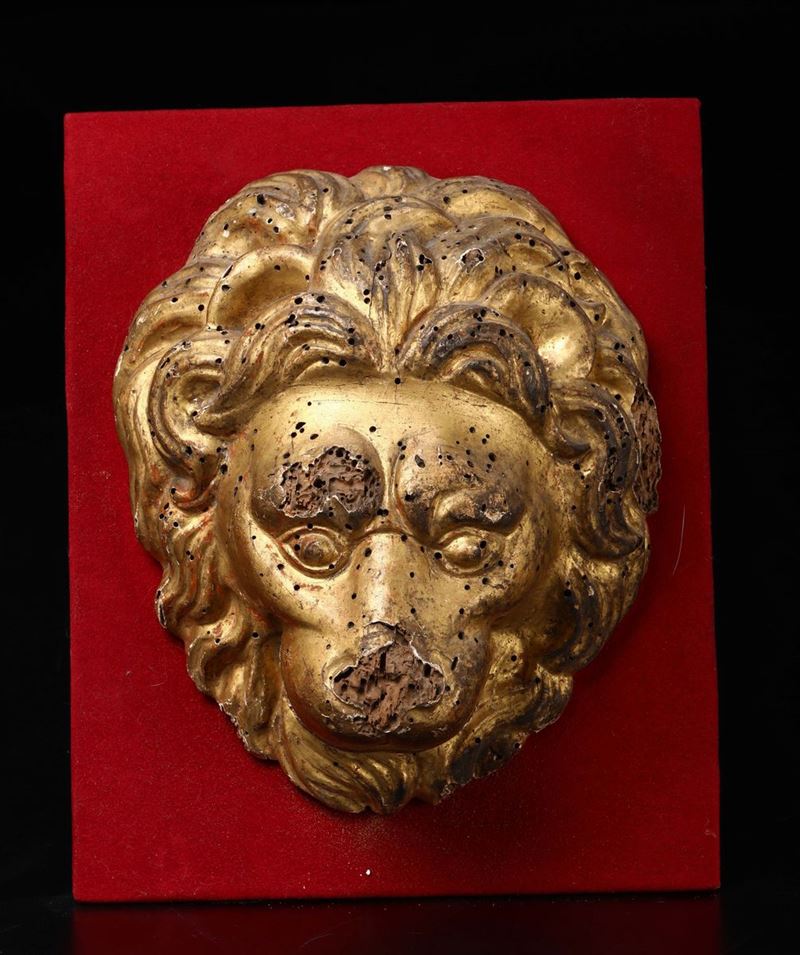 Lion's head in carved and gilded wood, Central Italy, 18th century  - Auction The Rooms of a Florentine Collection - II - Cambi Casa d'Aste