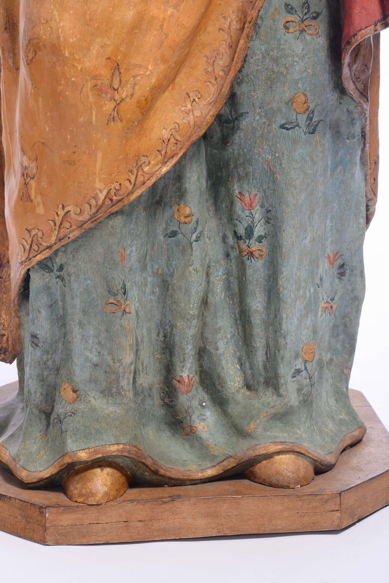 Figura di Santa in Legno Scolpito e Policromo. Scultore Operante nelle Marche nella Seconda Metà ...