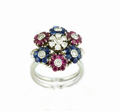 Anello con Diamanti, Rubini e Zaffiri