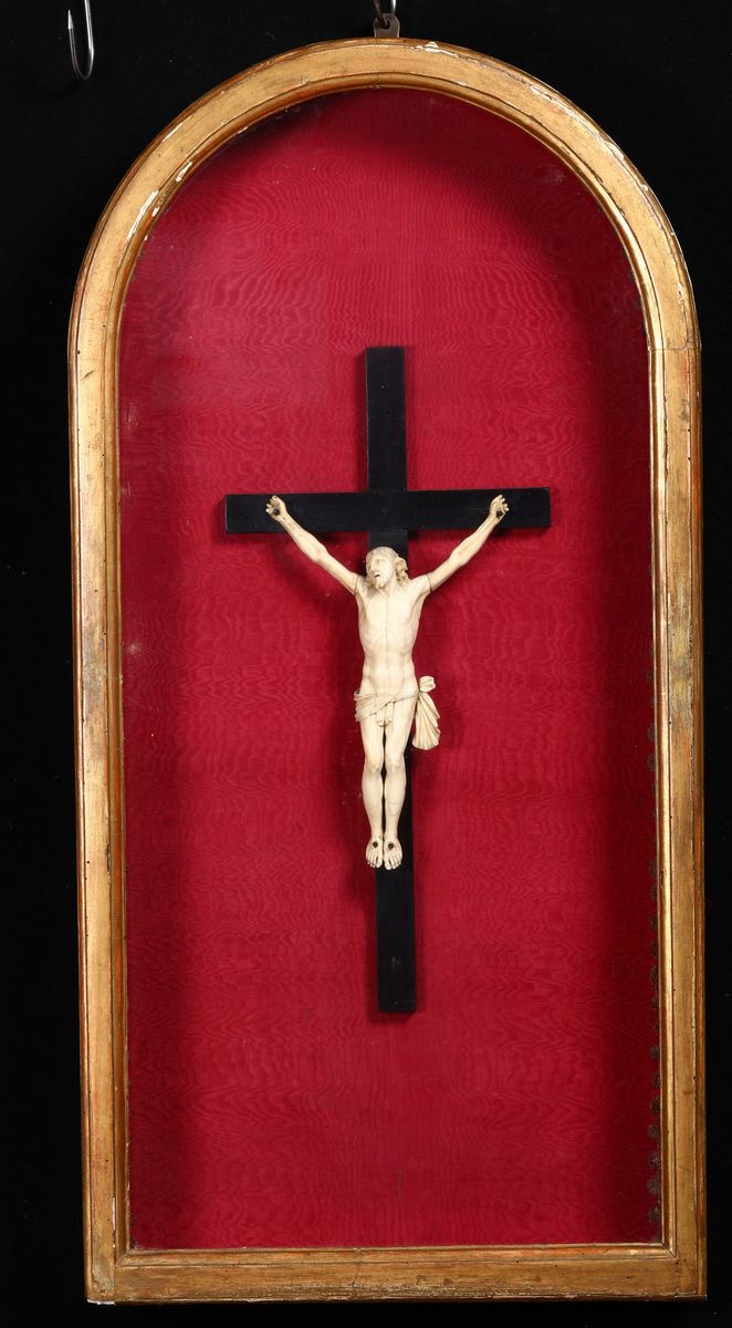 Crocifisso con Cristo in Avorio, Italia o Francia XVII Secolo