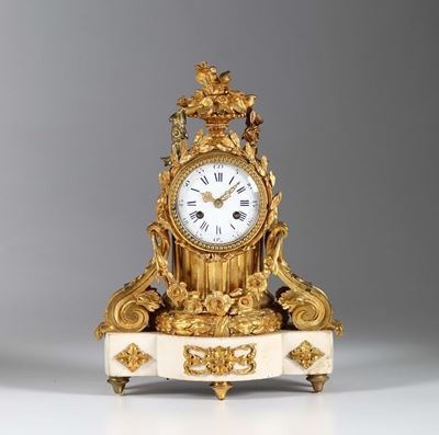 Pendola da Tavolo in Bronzo Dorato e Marmo Bianco, Francia XIX Secolo