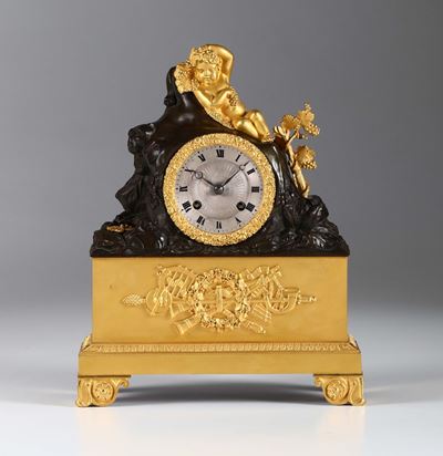 Piccola Pendola da Tavolo Raffigurante “dioniso Fanciullo”, Carlo X