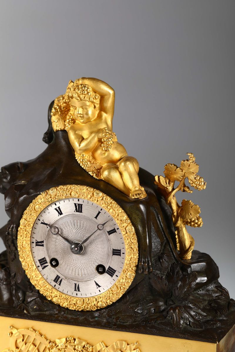 Piccola Pendola da Tavolo Raffigurante “dioniso Fanciullo”, Carlo X