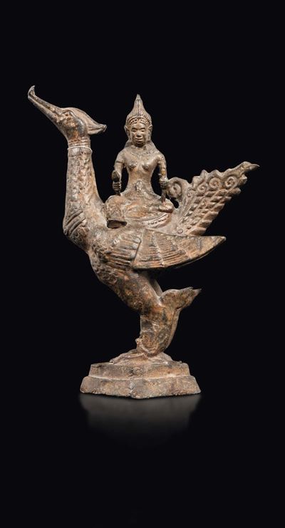 Figura di Divinità in Bronzo su Volatile, Thailandia, XIX Secolo