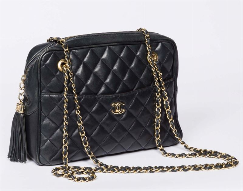 Chanel, Borsa a tracolla, anni '80  - Asta Vintage, Gioielli e Bijoux - Cambi Casa d'Aste