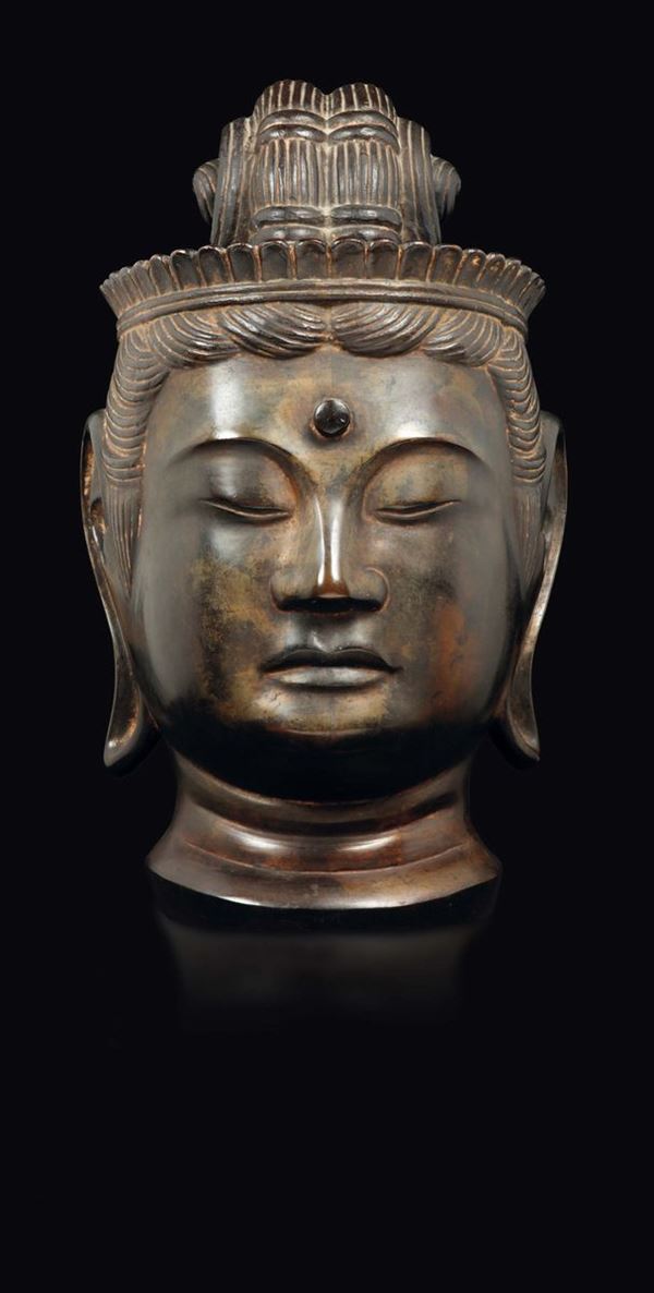 Testa di Buddha in bronzo con terzo occhio, Cina, Dinastia Qing, XIX secolo