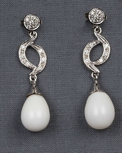 Orecchini Pendenti con Perle Naturali