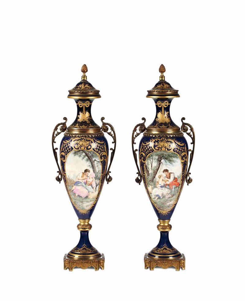 Coppia di vasi Francia, fine del XIX secolo  - Asta Porcellane Europee da Collezione - Cambi Casa d'Aste
