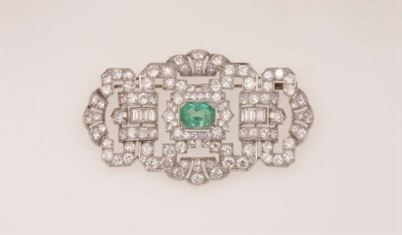 Emerald, diamond and platinum brooch. Signed Montano  - Auction Fine Jewels - Cambi Casa d'Aste