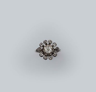 Anello con Diamanti di Vecchio Taglio