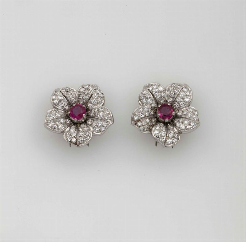 Pair of ruby and diamond clips  - Auction Fine Jewels - Cambi Casa d'Aste