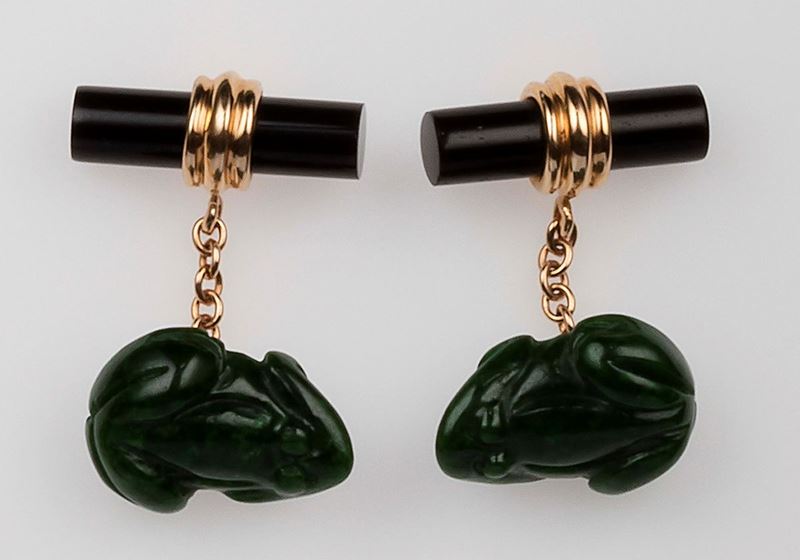 Pair of onix and jade cufflinks  - Auction Fine Jewels - II - Cambi Casa d'Aste