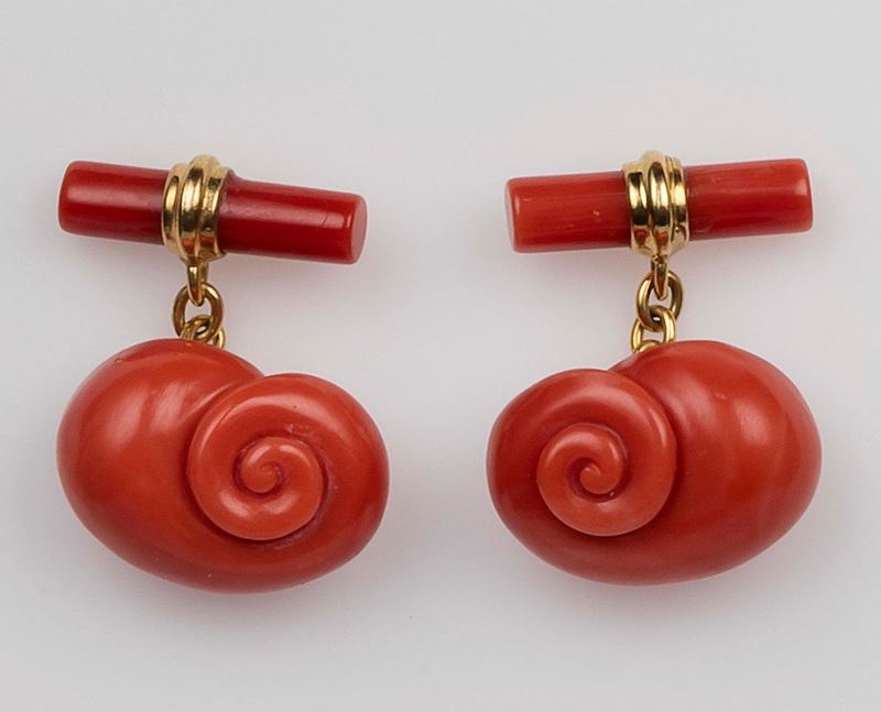 Pair of coral cufflinks  - Auction Fine Jewels - II - Cambi Casa d'Aste