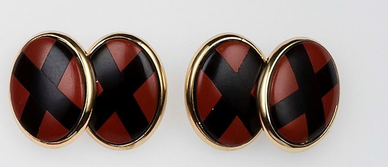 Pair of jasper and onix cufflinks  - Auction Fine Jewels - II - Cambi Casa d'Aste