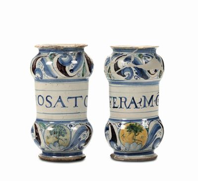 Coppia di Albarelli Montelupo (?), Bottega della Prima Metà del XVII Secolo