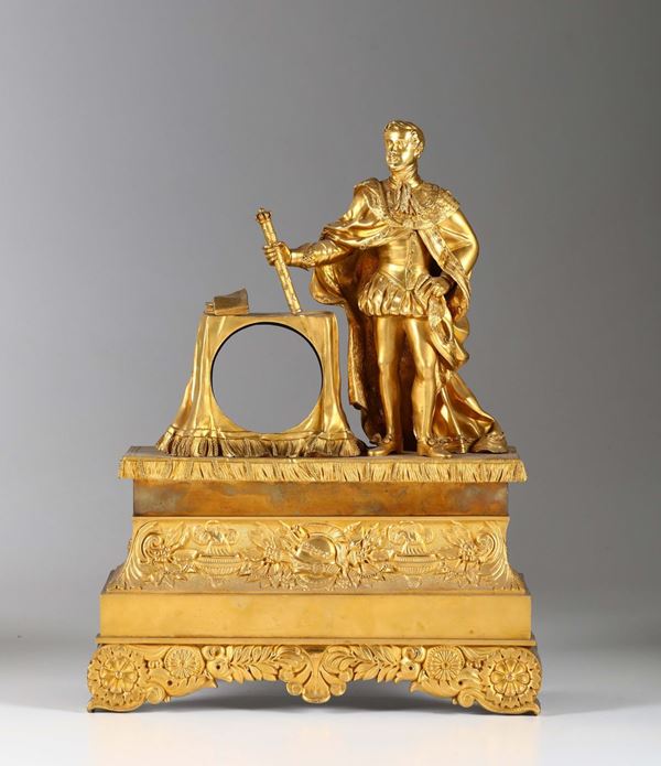 Cassa di una pendola francese in bronzo dorato, periodo 1830 circa.