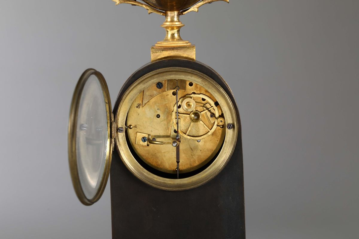 Pendola Francese in Bronzo, Periodo 1830.