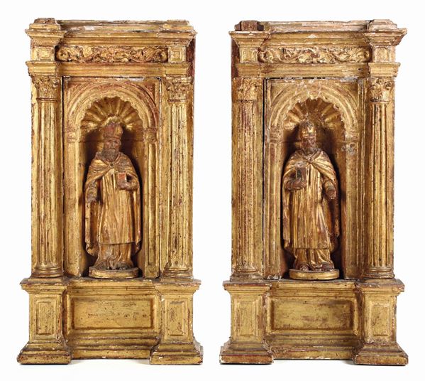Due Santi Vescovi in legno intagliato e dorato. Arte italiana del XVII secolo