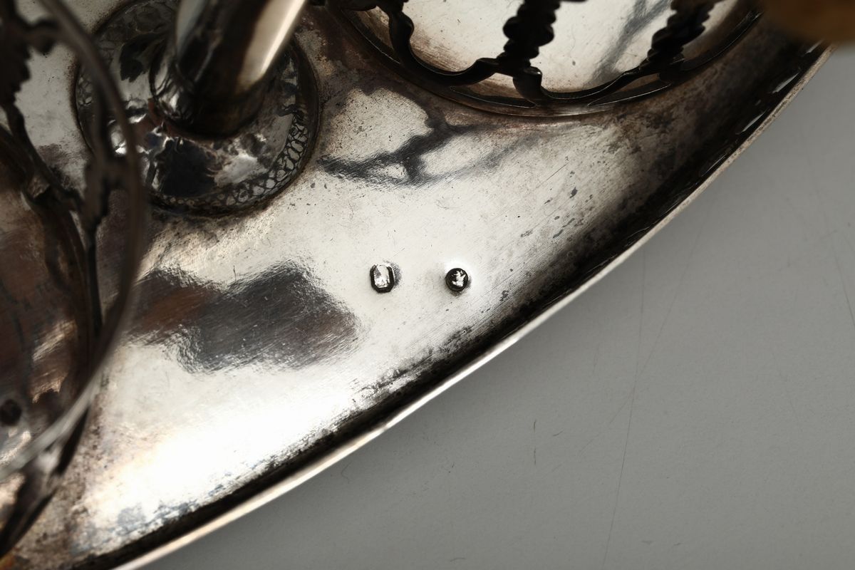 Oliera in Argento Sbalzato, Genova, Prima Metà del XIX Secolo, Bolli di Controllo e di Titolo (ga...
