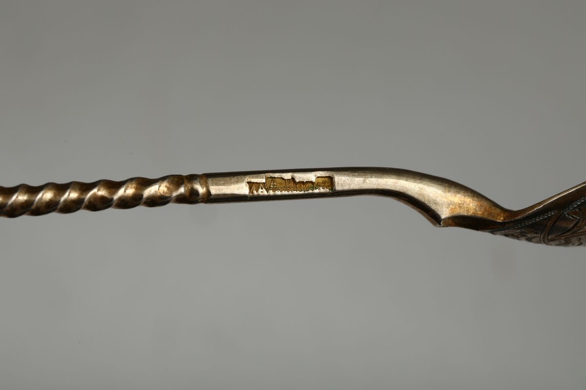 Sei Cucchiaini in Argento Fuso, Sbalzato, Inciso e Dorato, Mosca 18.., Saggiatore A. Romanov