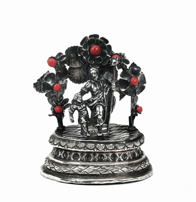 A group in molten, embossed and chiselled silver and coral.  Palermo 18th century. Marks for the consul and for silversmith PGO and BDE (unidentified)  - Auction Collectors' Silvers - Cambi Casa d'Aste