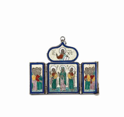 Pendente a Icona in Argento e Smalti Policromi, Russia XIX-XX Secolo. Bolli di Titolo e Dell'arge...
