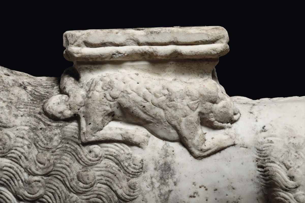 Leone Stiloforo in Marmo Bianco, Lapicida Romanico del XIII Secolo