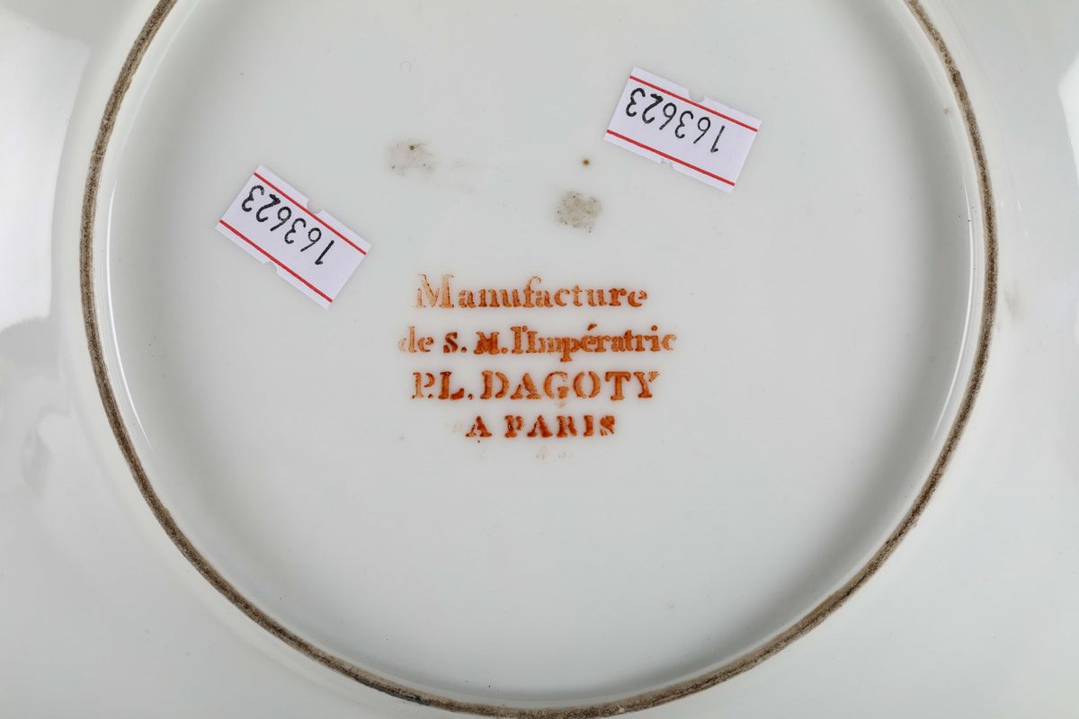 Piatto Parigi, Manifattura Dagoty, Verso il 1820
