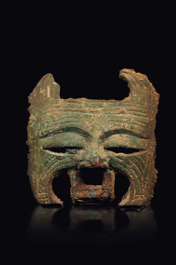 Maschera taotie in bronzo, Cina, Dinastia Zhou (1027-221 a.C.)
