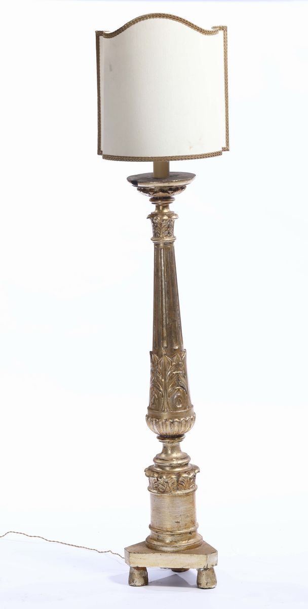 Torcera in legno intagliato e dorato, XIX secolo  - Auction Asta a Tempo antiquariato - II - Cambi Casa d'Aste